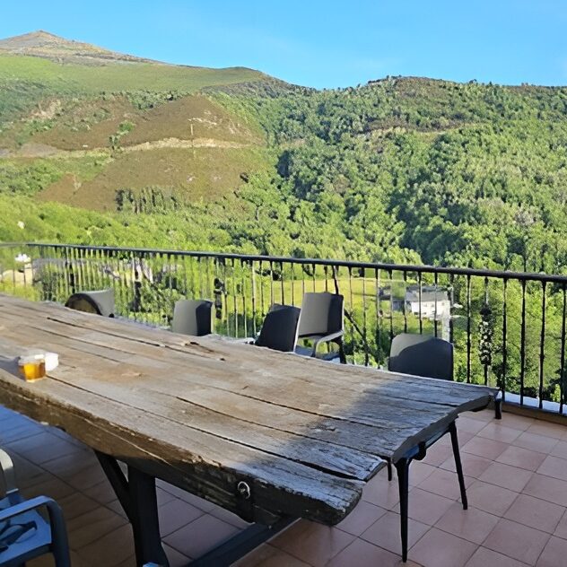 Mesón O Mirador O Courel vistas